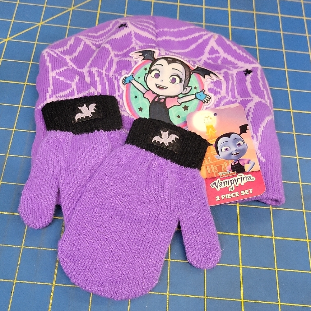 Disney Vampirina Purple Kids Beanie & Mittens Set New with Tags